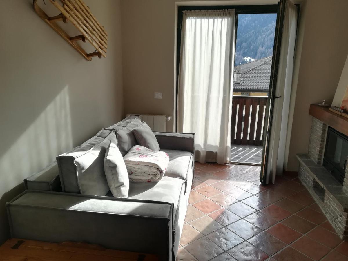 Rele B Apartment Temu Bagian luar foto