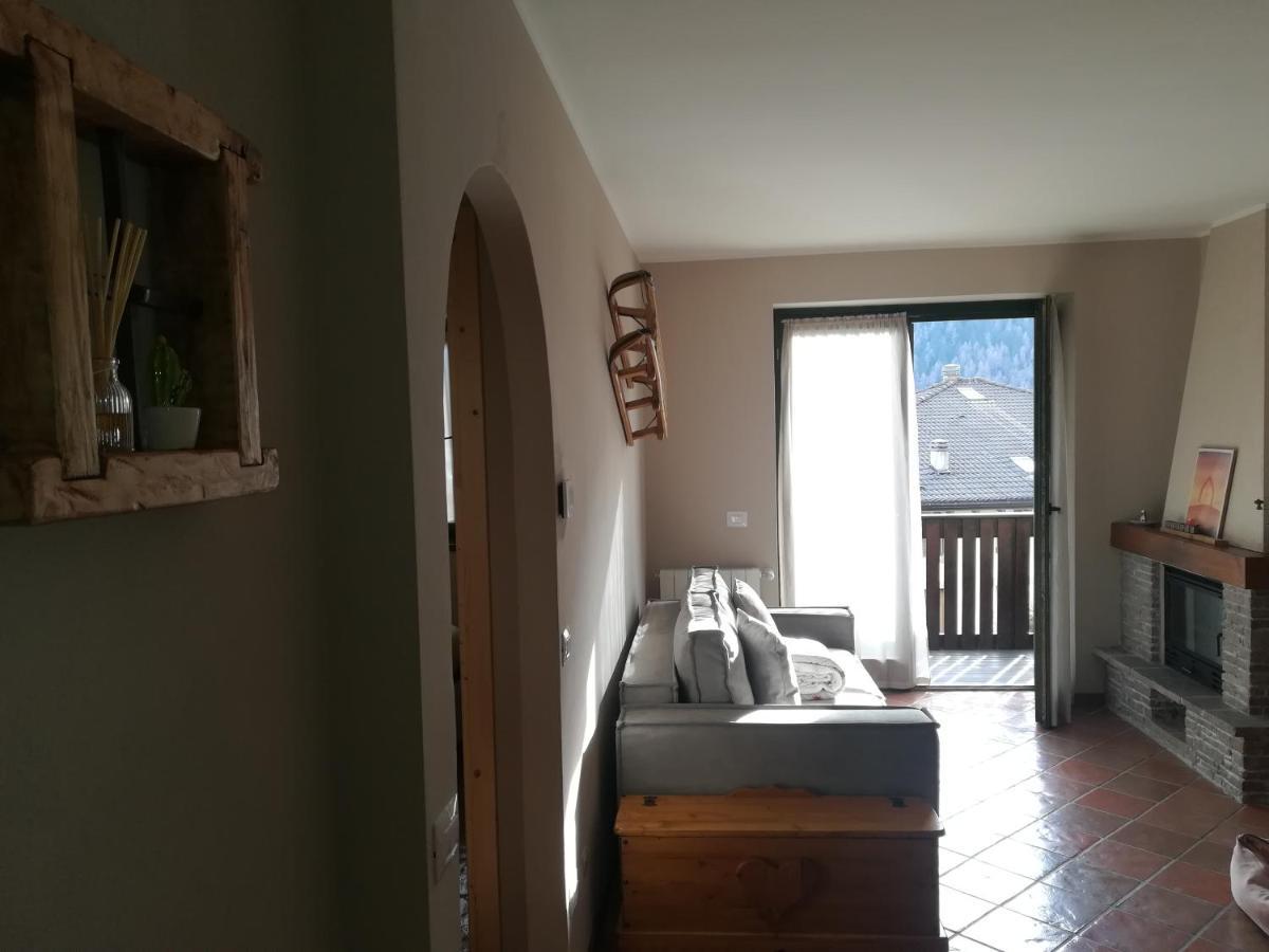 Rele B Apartment Temu Bagian luar foto