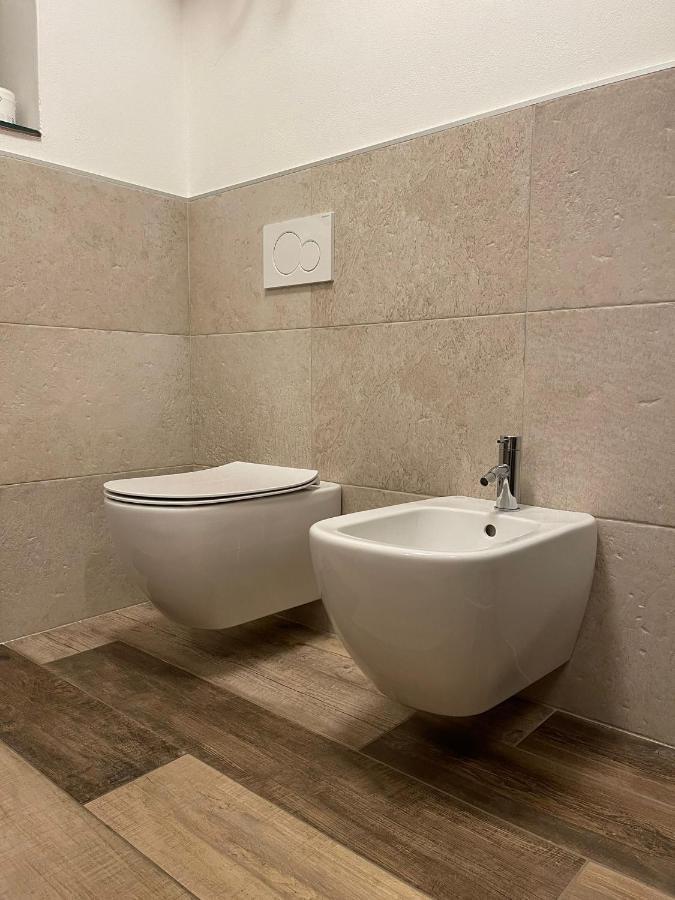Rele B Apartment Temu Bagian luar foto