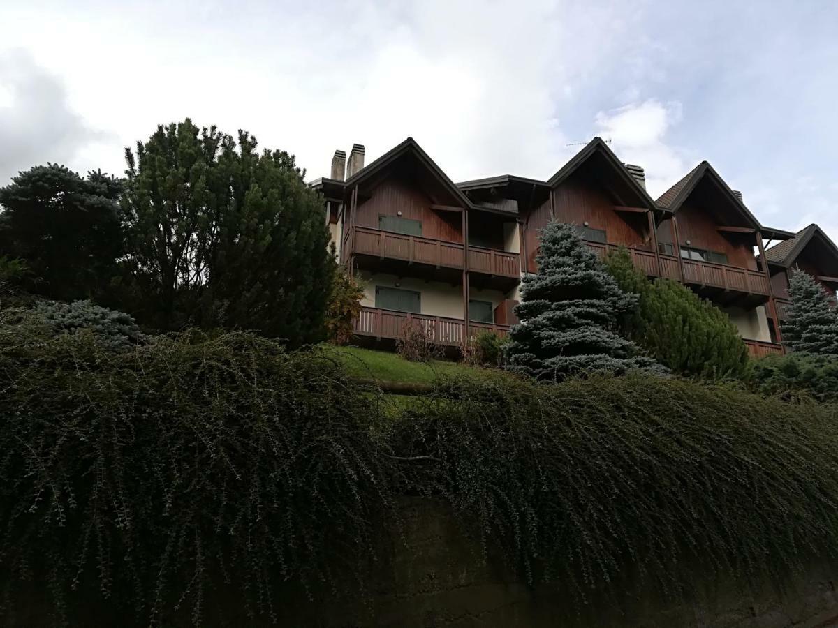 Rele B Apartment Temu Bagian luar foto