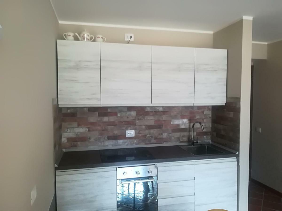 Rele B Apartment Temu Bagian luar foto