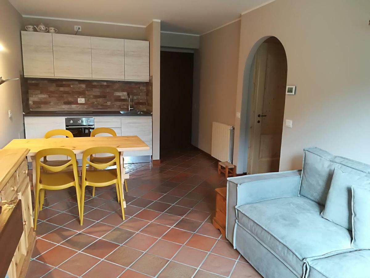 Rele B Apartment Temu Bagian luar foto